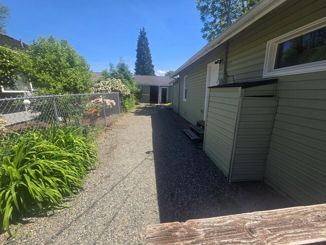 Photo - 2bd/1ba Enumclaw Home