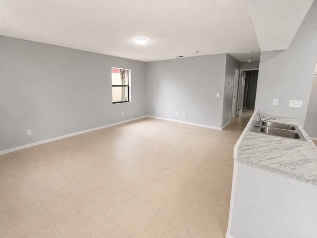 Photo - 38214 7th Ave Unit 38214 7th Ave