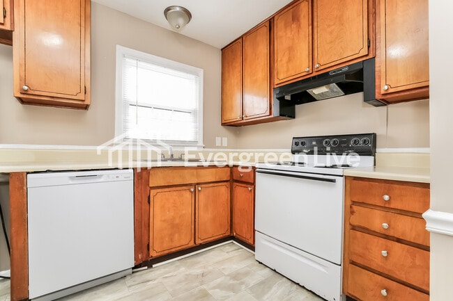 Photo - 2407 Phoenix Dr