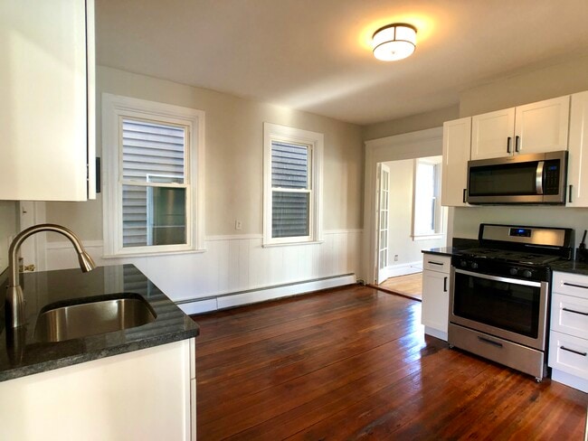 Photo - 373 Wickenden St Unit 2