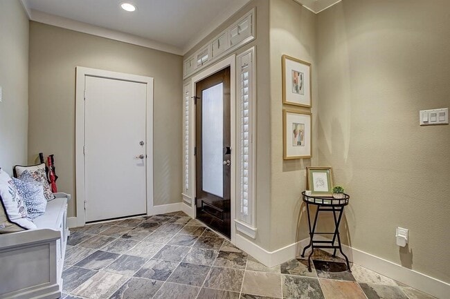 Photo - 246 Detering St