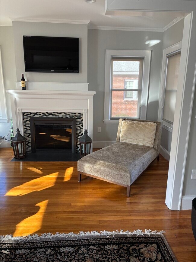 Photo - 569 Commonwealth Ave Unidad 2 Rental