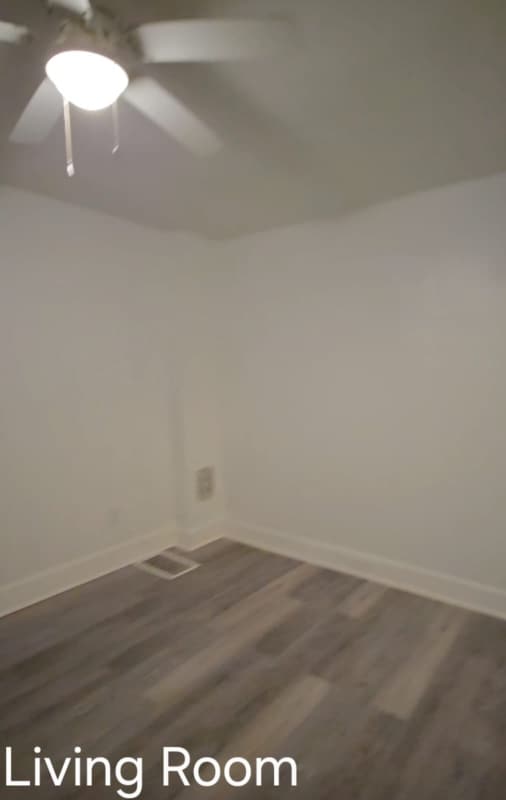 Photo - 61X Oxford St