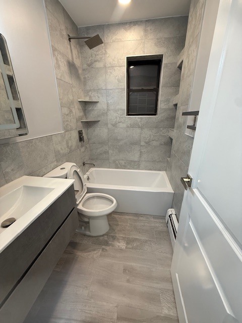 Photo - 982 Dumont Ave