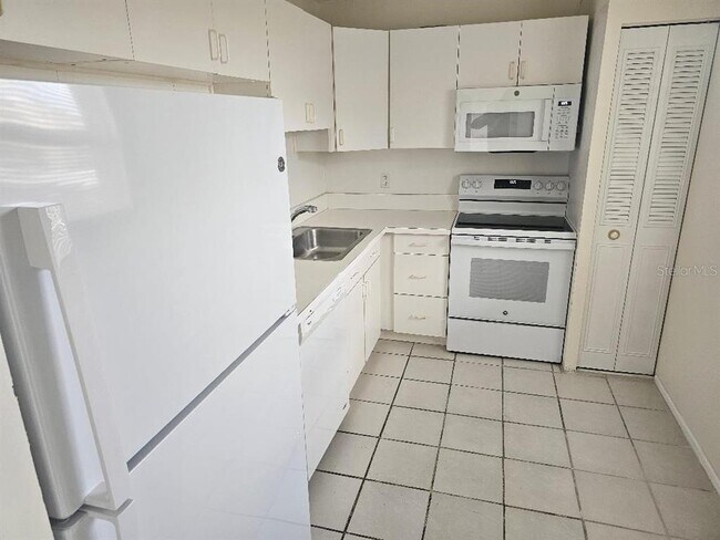 Photo - 3880 Ironwood Ln Unit 505E