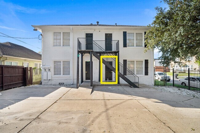 3901 Dallas St Unit B