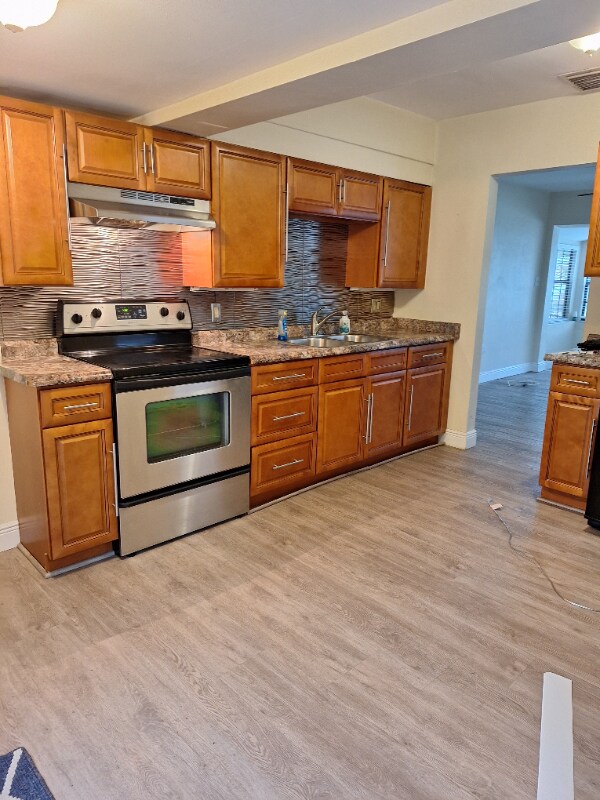 Photo - 305 SW 21st St