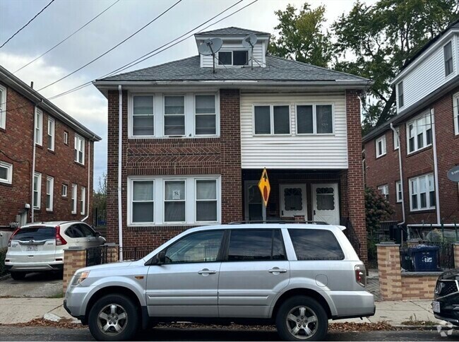 Building Photo - 101 Colborne Rd Unit 2 Rental