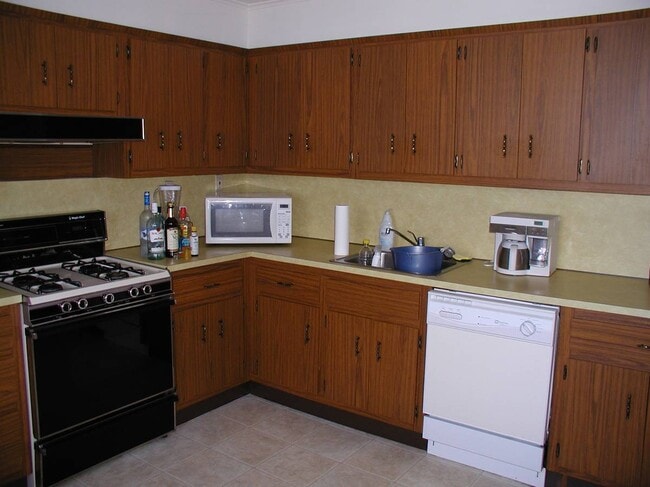 Photo - 29 Knapp Ave