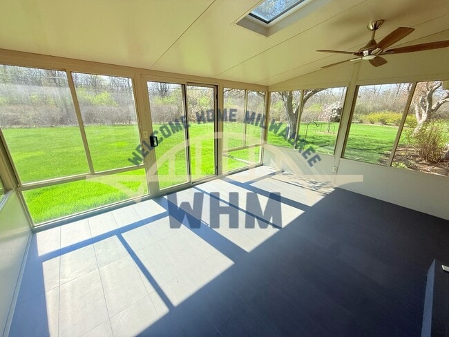 Photo - 8575 N Hawthorne Rd