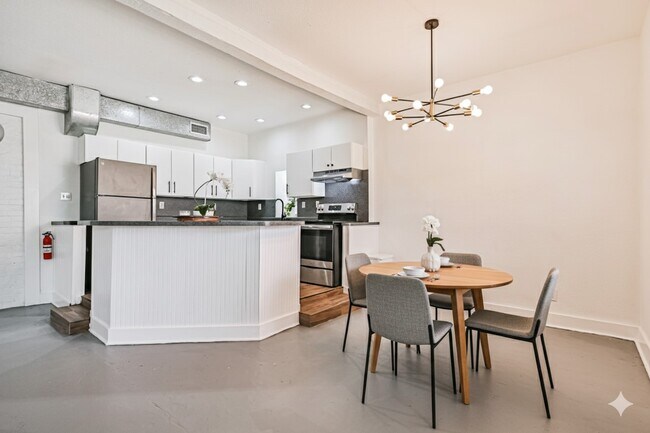 Photo - 2201 48th St Unit 3
