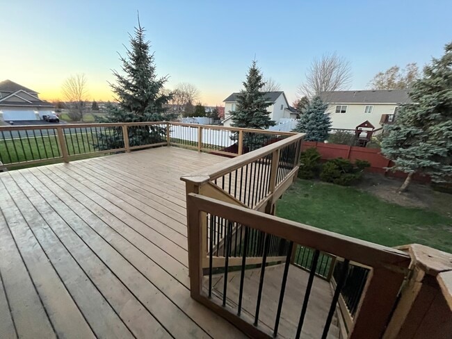 Photo - 817 Jack Russell Ave