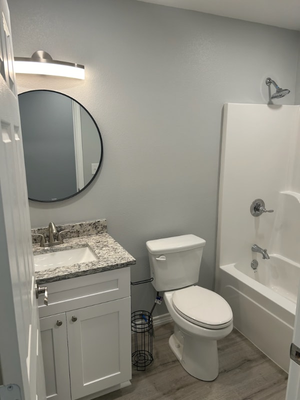 Photo - 413 Godfrey St