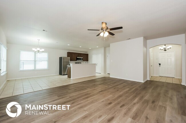 Photo - 1037 E Powell Ave