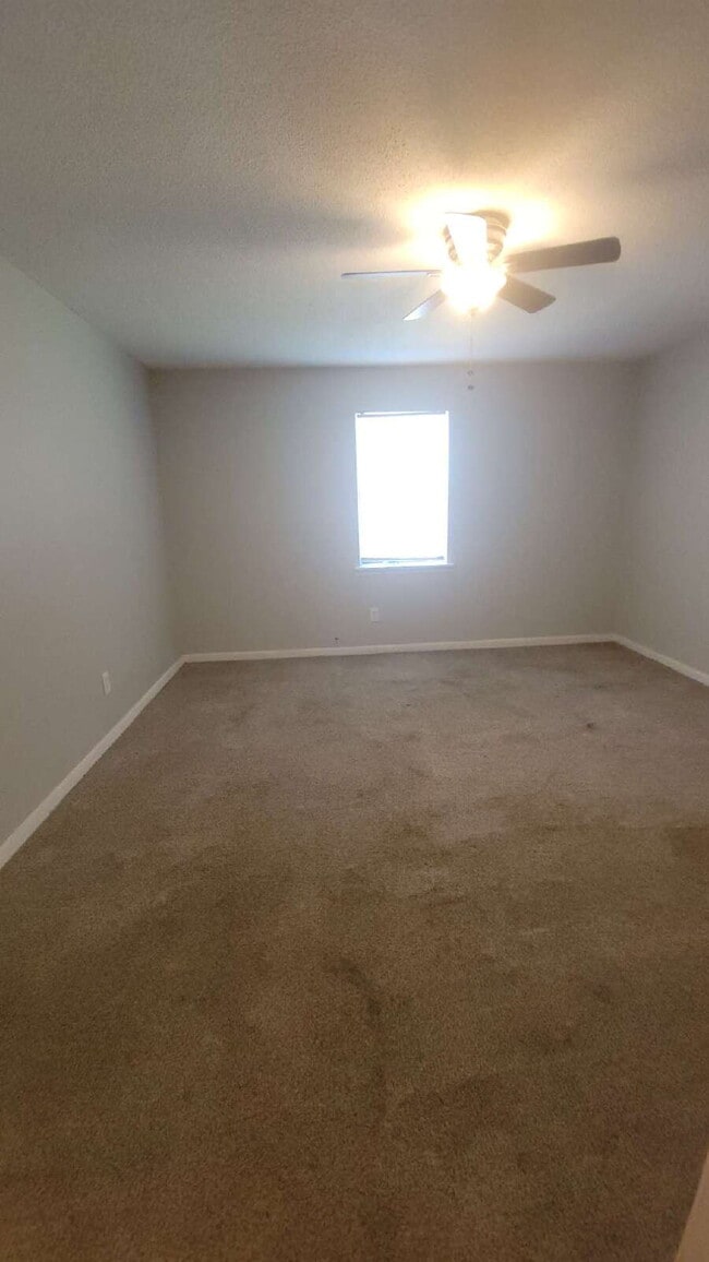 Photo - 2 Bedroom Apartment in Decatur, AL - Must See! Unit 1
