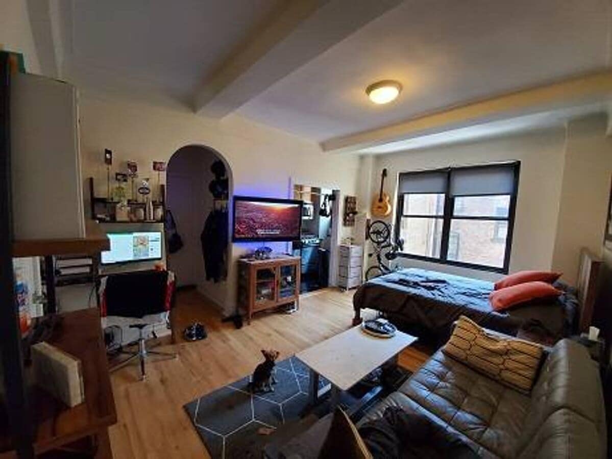 SECOND AVENUE - SECOND AVENUE Apartment Unit 3B