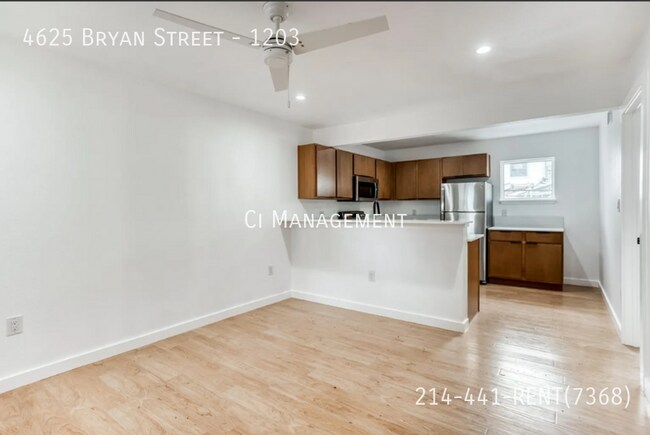 Photo - 4625 Bryan St Unidad 1203