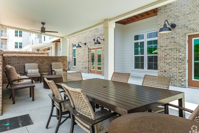 Building Photo - 147 Laurenco Loop Rental