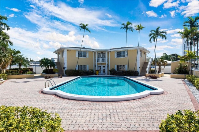 Building Photo - 5900 NE 22nd Way Unit 801