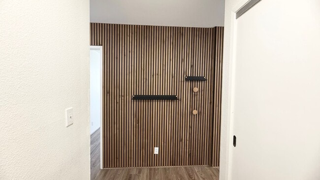 Photo - Beautifully Renovated 2-Bedroom, 2-Bathroom Condo 1-Parking Unit E1614