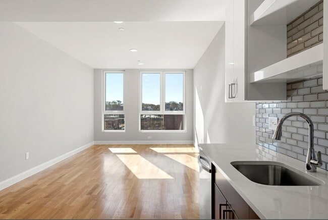 Photo - 10 Taber St Unit 602