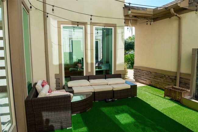 Photo - 5307 Streamside Trl