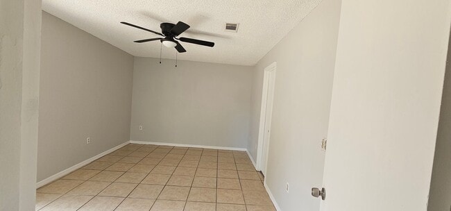Photo - NEWLY REMODELED! 2 BED / 1 BATH / 1 CAR GARAGE (CASSELBERRY)