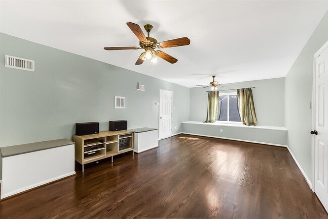 Photo - 4408 Mildred St