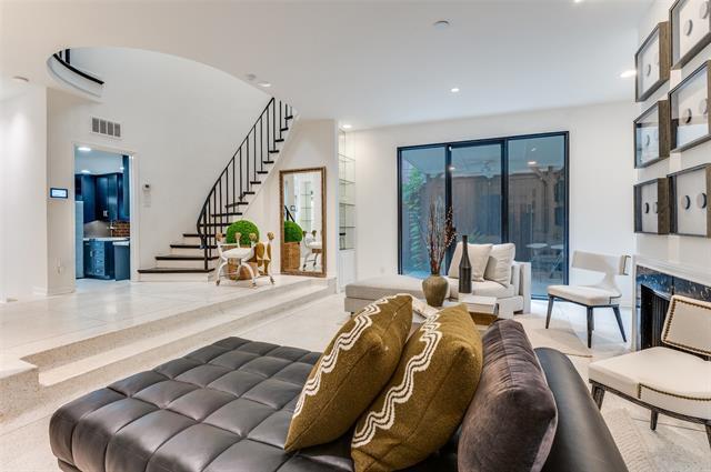 Photo - 3717 Prescott Ave