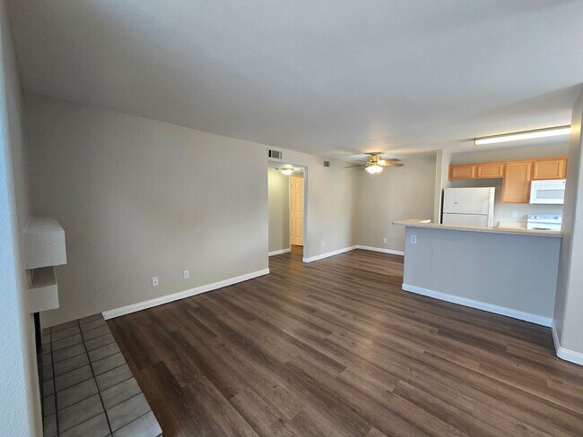 Photo - 2987 Juniper Hills Blvd