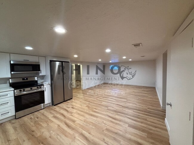 Building Photo - 2396 S 300 E Unit 2