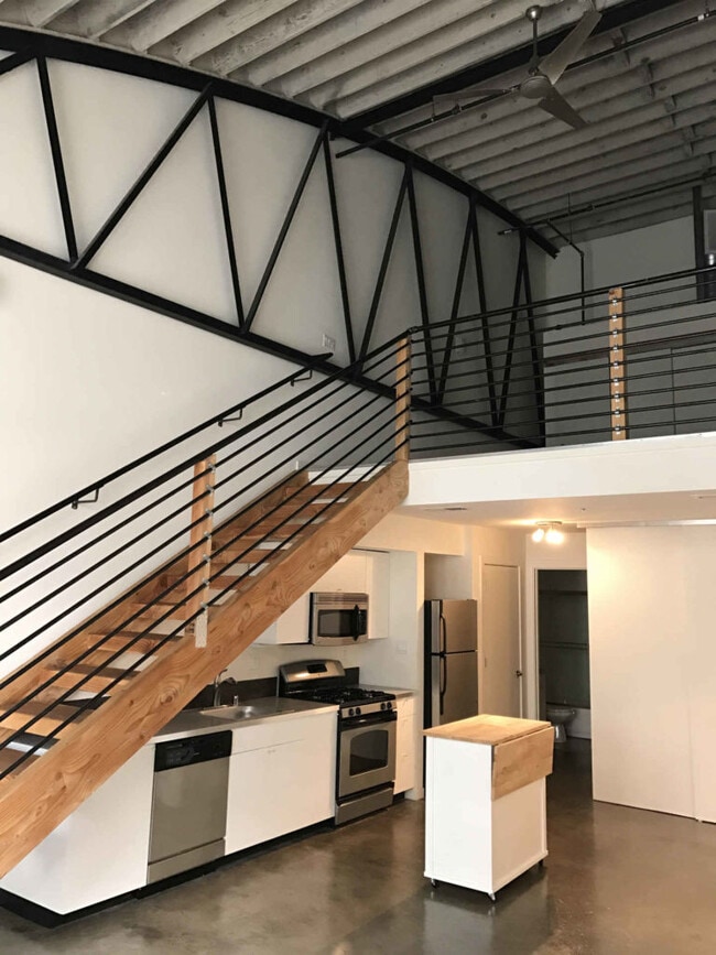 The Deluxe Apartments