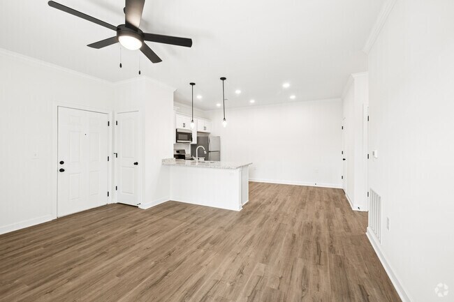 2BR, 2BA - 1,052SF - Living Room