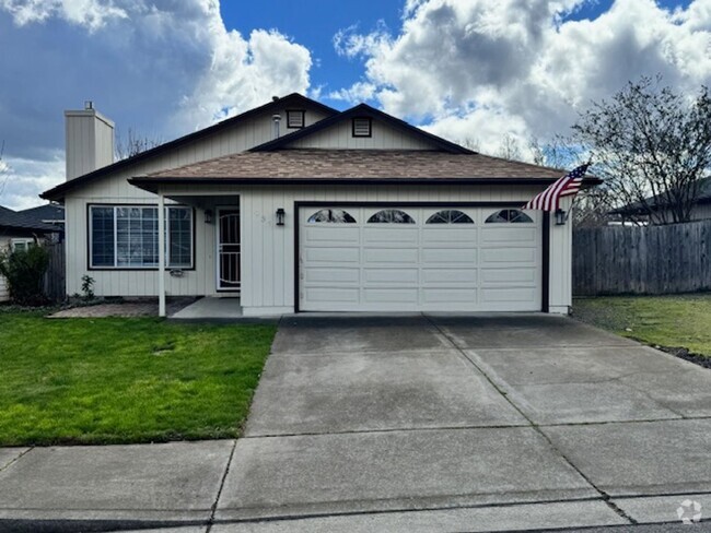 Building Photo - COZY 3 BEDROOM SINGLE LEVEL HOME