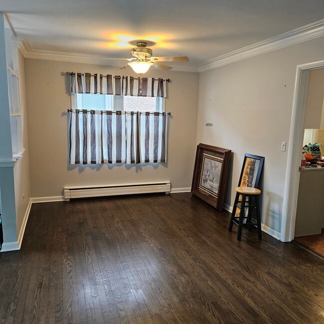 Photo - 5852 N Melvina Ave