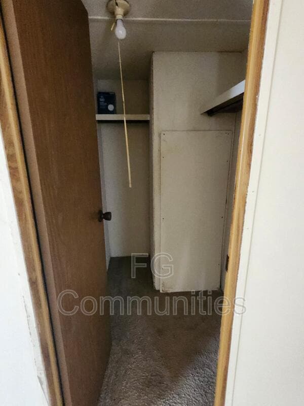 Photo - 1037 Crystal Blvd