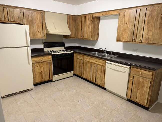 Kitchen - 1332 E Ports O Call Dr Unit EP