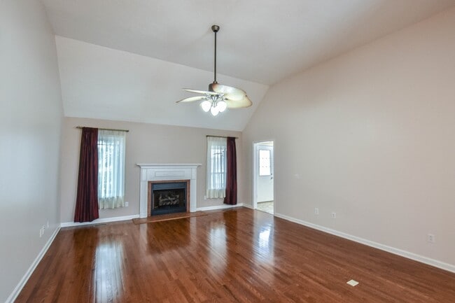 Photo - Pet Friendly Near i24!