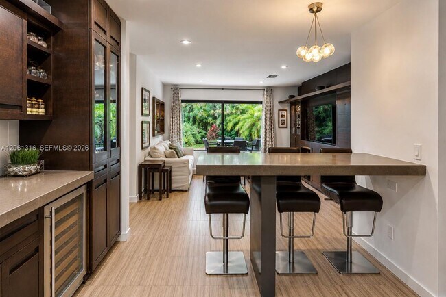 Photo - 560 Sabal Palm Rd