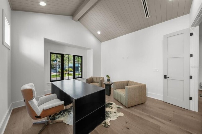 Photo - 5024 W Dickens Ave