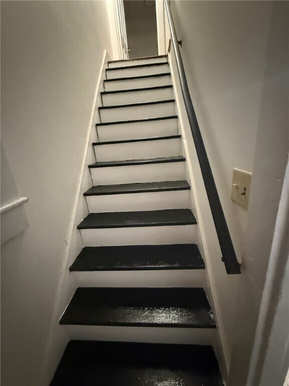 Photo - 42 Delaware St