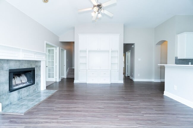 Photo - 3105 Whispering Pine Blvd