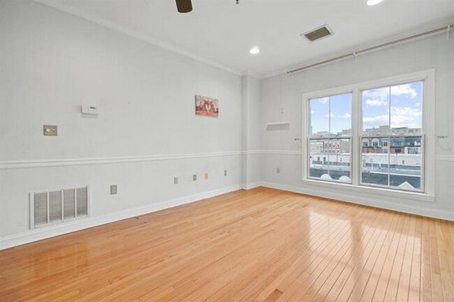 Photo - 84 Adams St