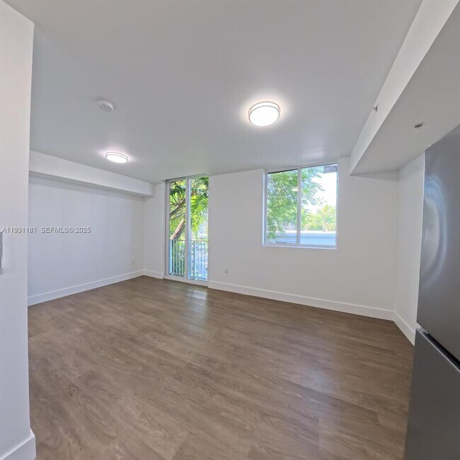 Photo - 1620 NW 18th St Unit 202