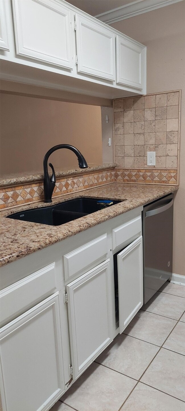 Photo - 3500 Tangle Brush Dr Unit 128