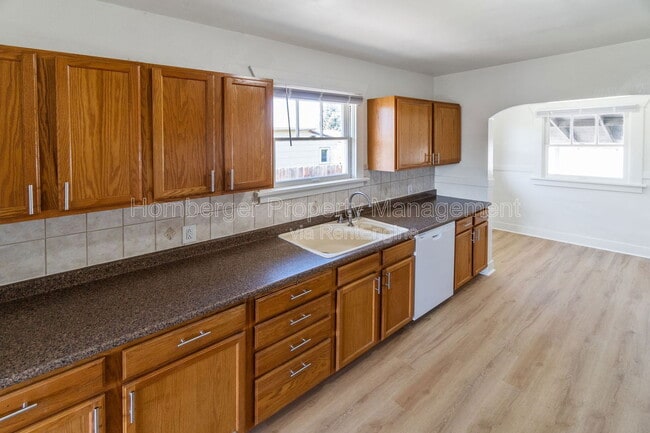 Photo - 411 E Rich Ave