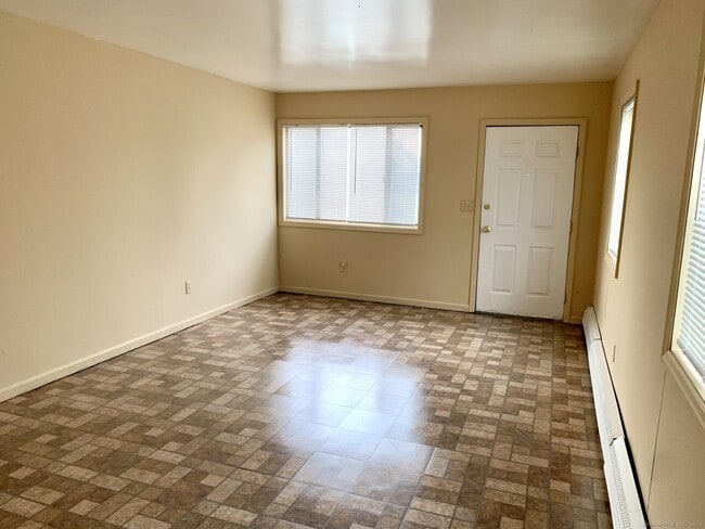 Photo - 1380 Kossuth St