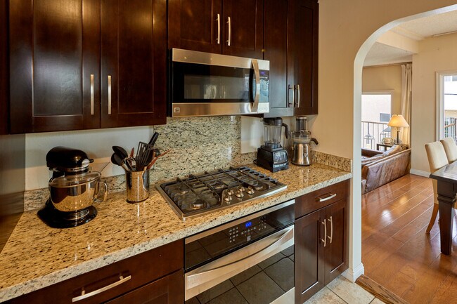 Photo - 817 10th St Unit #206