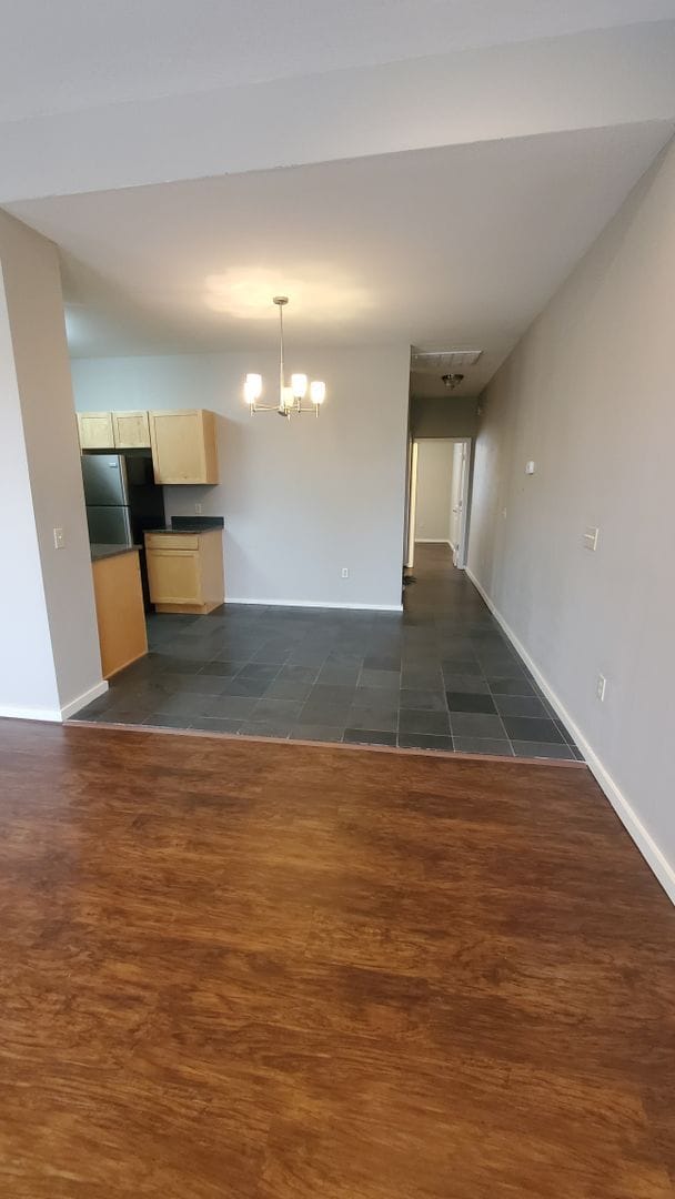 Photo - 40 E Maple St