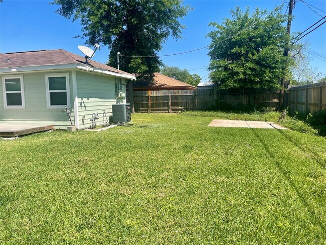 Photo - 7953 Turquoise Ln